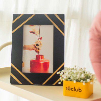 10Club Resin Photo Frame 1 Pc (Black-Gold, 4 x 6 Inches)