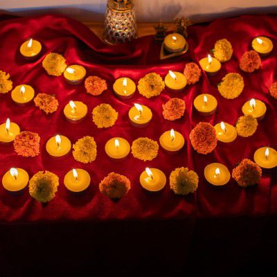 10Club Tealight Candles | Unscented | 3-4hr Burn Time White - Pack of 24