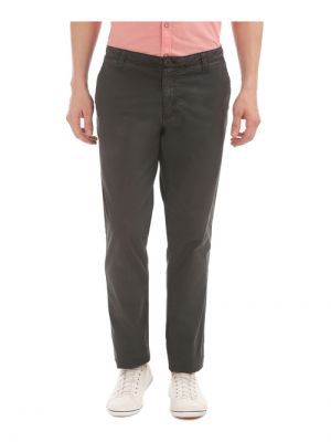 Men's Trousers at Minimum 70% off