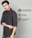 Metronaut Men Checkered Casual Dark Blue Shirt...