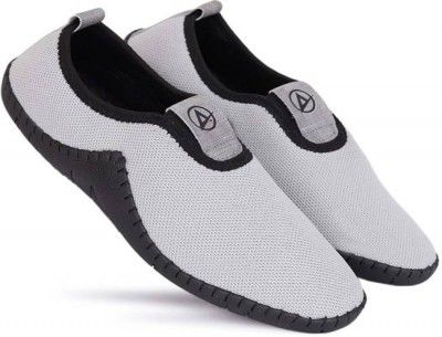 aadi  Slip On Sneakers For Men  (Grey)