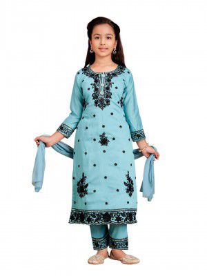 Aarika Girls Ethnic Wear Sea Green Colour Thread Sequin Embroidery Kurti Pant Set With Dupatta