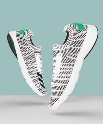 ADIDAS Vigorcwalk M Walking Shoes For Men (White)