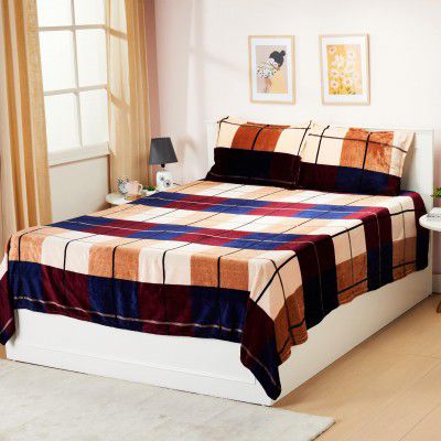 amazon basics Double Bed Warmer Sheet Set with Two Matching Pillow Covers (200 GSM) | (Multi-Checkered)