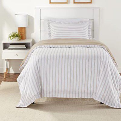 Amazon Basics Microfiber 2-Piece Quilt/Duvet/Comforter Cover Set - Single (66X90-Inch), Grey Striped - With Pillow Cover