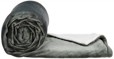 amazon basics Reversible Sherpa Flannel Blanket | Double Bed | 440 GSM (Olive Green)