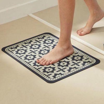 Amazon Brand - Solimo Water Absorbent Non-Slip Bathmat | Bathroom Mat | Anti-Skid, Lightweight | Super Absorbent | 38 cms X 58 cms (Grey)