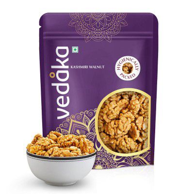 Amazon Brand - Vedaka Walnut Kernels (Kashmiri Walnut) (500 G) 