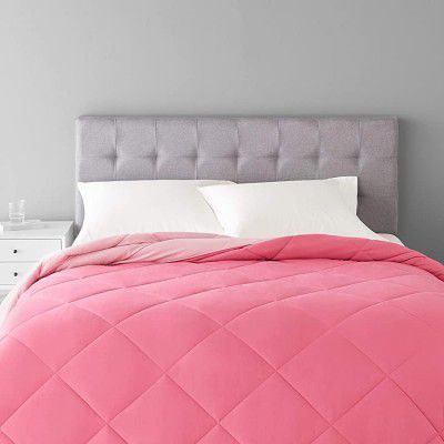 AmazonBasics Polyester Queen Small Comforter