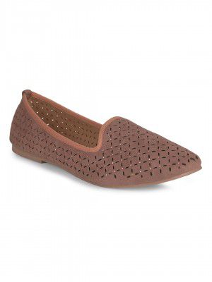 Bata Women Pull On Loafers