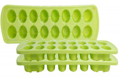 Black Olive Flexible Plastic Ice Cube Tray- Cube Plastic Ice Cube Moulds & Tray with Flexible Ice Trays, Stackable Flexible & Twist Release Safe Ice Cube Molde (16 Cavity, Pack of 1)