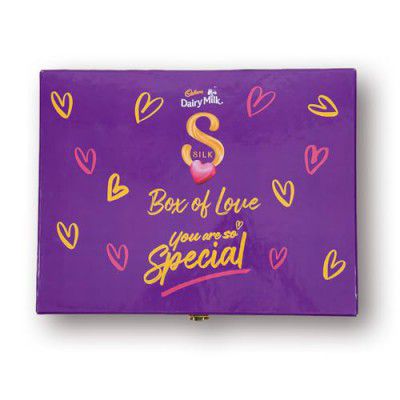 Cadbury Dairy Milk Silk Assorted Valentine's gift Chocolates Box of Love with Photo Frame, 394 g