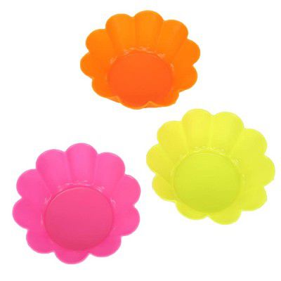 Clazkit - YH-021 Silicone Reusable Flower Shaped Muffin Moulds Set of 8, Multicolour- 7.5*4.5*3