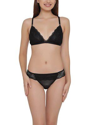 Clovia Womens Plain Lingerie Set (BP0938P1340C_Black 40C)