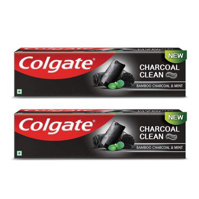 Colgate Charcoal Clean Oral Care Toothpaste, Bamboo Charcoal and Mint (Black Gel) 120g (Pack of 2)