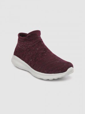 Crew STREET Women Burgundy Walking Shoes
