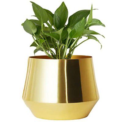 ecofynd 5 inches Alice Jr Metal Plant Pot, Decorative Modern Indoor Planter Flower Pots, Home Garden Decor Planter for Living Room Bedroom Interior (1 Pack, Gold, POT021)
