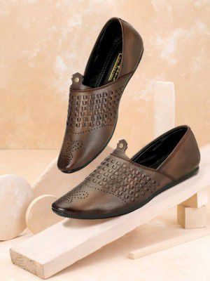 Empeno Ethnic : The Perfect Blend of Style and Tradition Mojaris For Men  (Brown , 6)