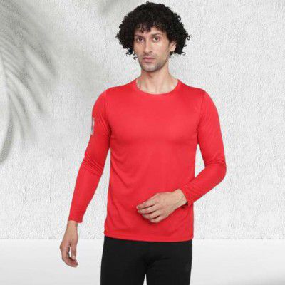 FICKA Solid Men Round Neck Red T-Shirt