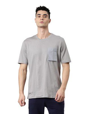Fila Men's Solid Regular Fit T-Shirt