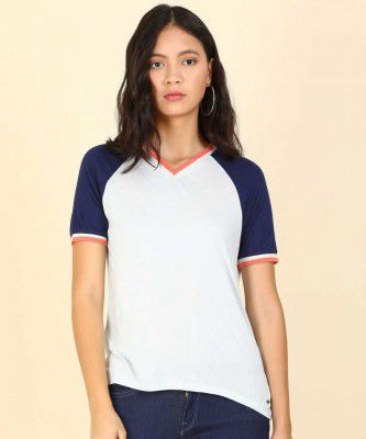FLYING MACHINE  Solid Women V Neck Blue T-Shirt