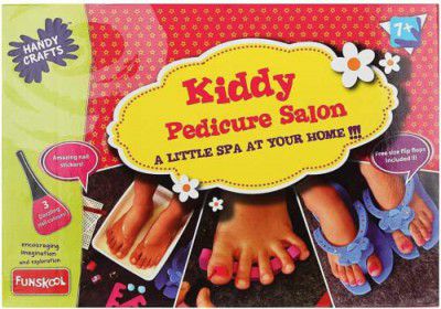 Funskool Handycrafts Kiddie Pedicure Salon, Manicure Kit, Pamper Your Nails, Art Kit, DIY Kit, Ages 7 Years and Above, Multicolour