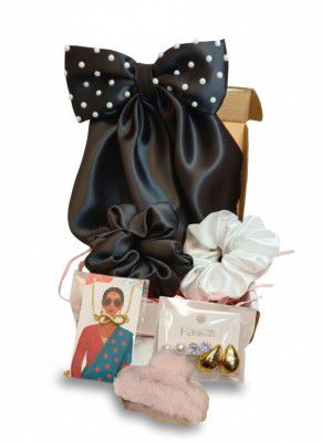 Gift Hamper for Girls and Woman – Hair Accessories Combo (Pack of 6)