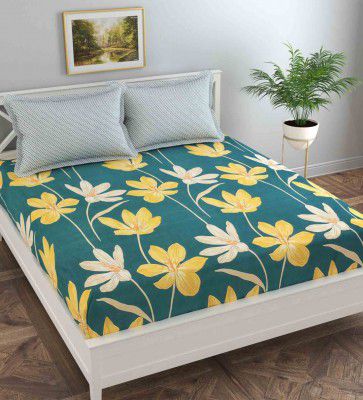 FLORIDA Green Floral 130 TC Poly Cotton Queen Sized Bedsheet with 2 Pillow Covers