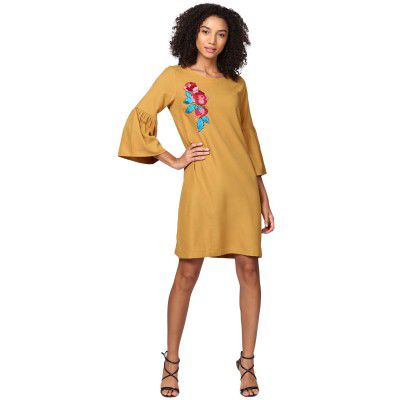 Harpa Round Neck Embellished Dress