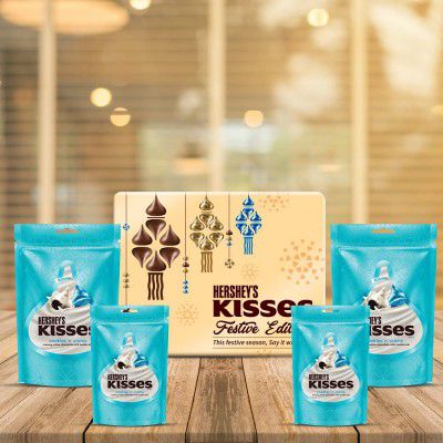HERSHEYS Kisses Diwali Gift Pack Cookies n Crème 266g Chocolate