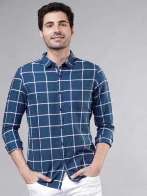 Highlander Men Checkered Casual Shirt