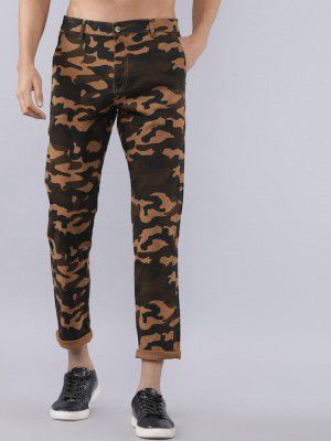 HIGHLANDERMen Green & Brown Slim Fit Camouflage Printed Chinos