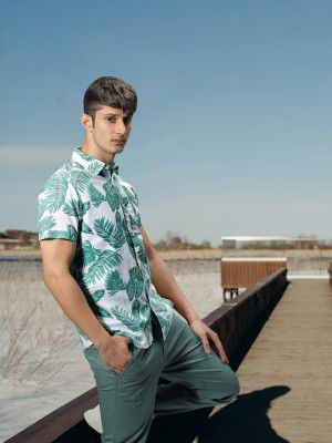HIGHLANDER Men Green Slim Fit Floral Printed Casual Shirt