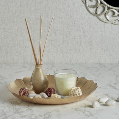 HomeTown Nelumbra Iron Lotus Platter In Gold Colour