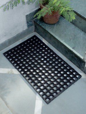 HOSTA HOMES Black Hollow Rubber Doormat