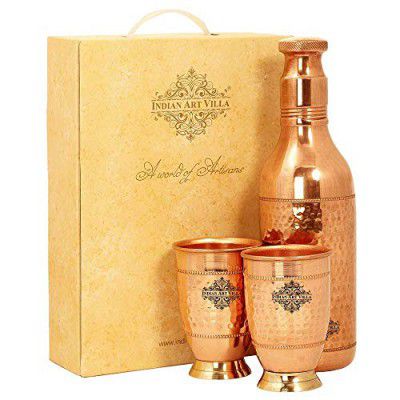 Indian Art Villa Pure Copper Drinkware Gift Set of Cocktail Design 1 Bottle & 2 Glass with Gift Box, Gift Item for Diwali, Bithday & Parties, Bottle-1500 ml & Glass-450 ml