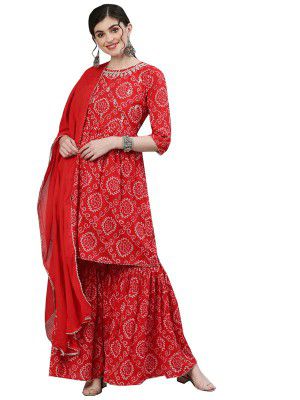 ishin Women Kurta set
