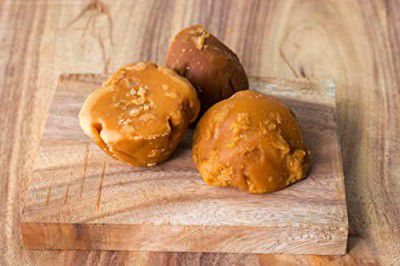 JVN™ Jaggery (Gur, Gud) Cubes, Chemical Free, Natural Jaggery Whole Gur Cube Pack (450 Gr)-Offer: Buy Two GET ONE Free)