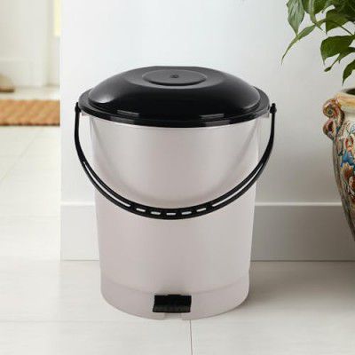 Kuber Industries 10 Ltr Plastic Dustbin for Home with Pedal, Lid & Handle | Check Dhakkan- White