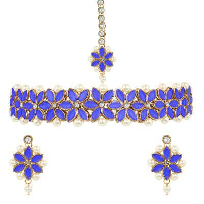 KUNDAN FLORAL AND PEARL CHOKER DESIGN WITH EARRINGS & MAANGTIKA