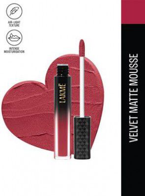Lakmé Xtraordin-airy Lip Mousse Lovestruck Red (Red, 4.6 g)