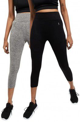 Max Women Solid Elasticated Regular Fit Capri- Pack of 2