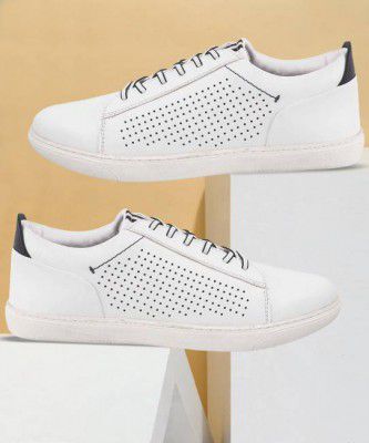 MOCHI Sneakers For Men