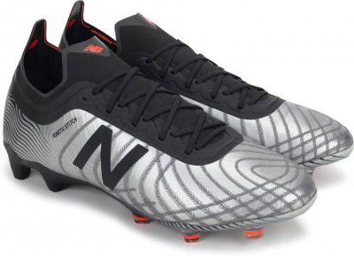 New Balance  Tek v2 LE FG Sneakers For Men  (Black, Silver)