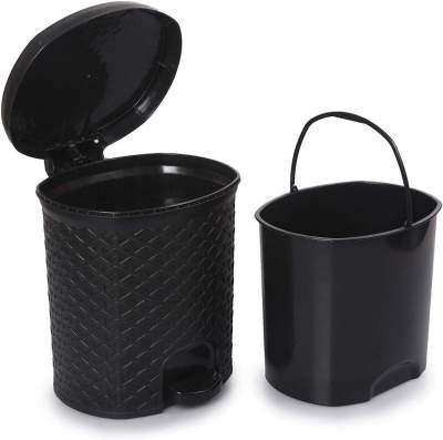 Nilkamal Plastic Waste Bin/Garbage Dustbin Waste Trash Bucket Dustbin with Lid and Strong for Home/Office/Restaurent & Outdoor Use Black Color Dustbin 12 Liter Set of - 1