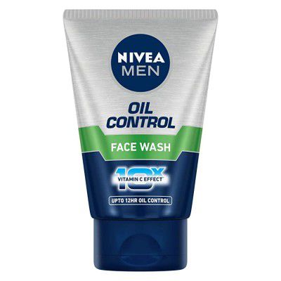 NIVEA Men Face Wash for Oily Skin Oil Control for 12hr Oil Control with 10x Vitamin C Effect 100 g