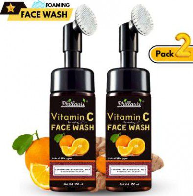 Phillauri Brightening Vitamin C Foaming with Built-In Face Brush for deep cleansing Face wash (300 ml)