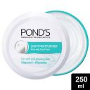 Ponds Light Moisturiser (250 ml)...