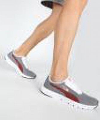 PUMA Reflex Sneakers For Men  (Grey, White)