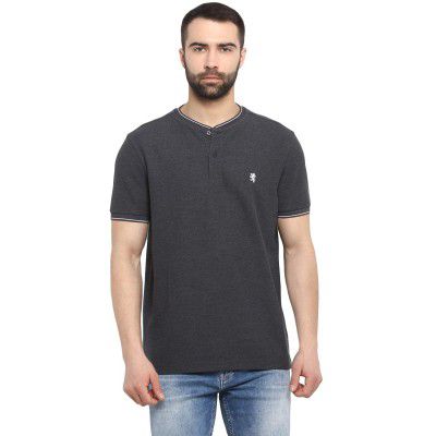Red Tape Men's Solid Regular Fit T-Shirt